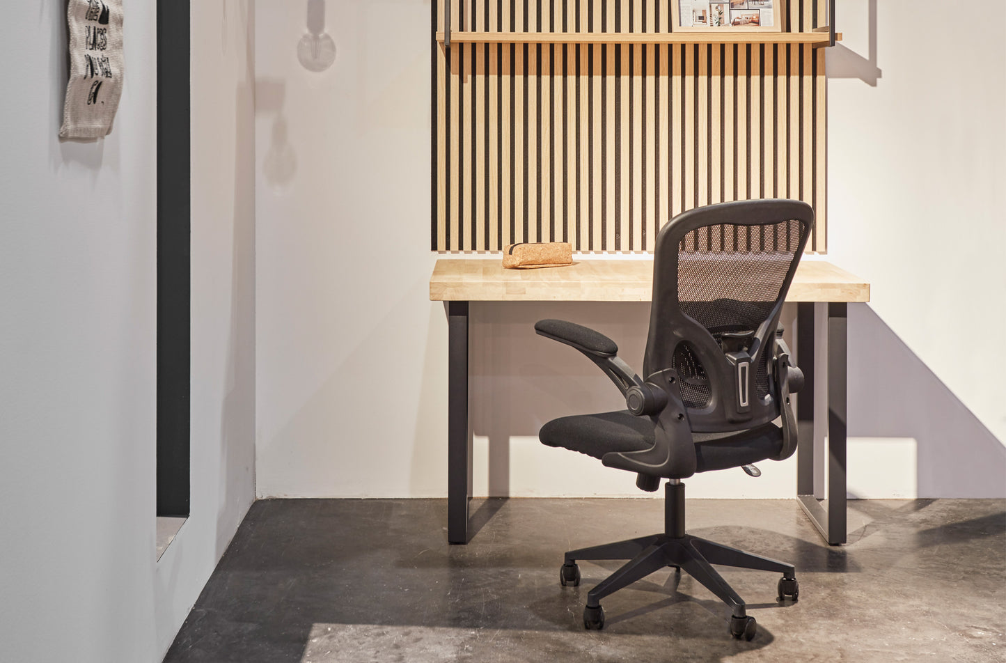 SILLA GIRATORIA ORBIT TRANSPIRABLE NEGRO / ESTRUCTURA NEGRA