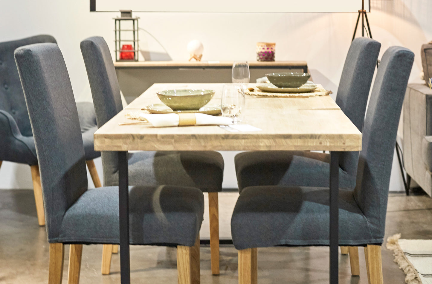 MESA COMEDOR EXTENSIBLE NIZA 140/180 x 80 CM ROBLE NORDISH / NEGRO