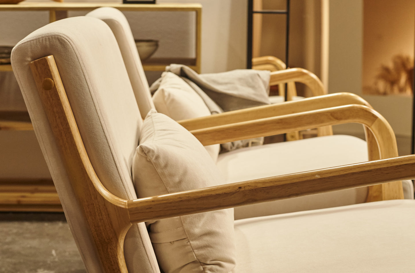 BUTACA ATLAS MICROFIBRA BEIGE / MADERA