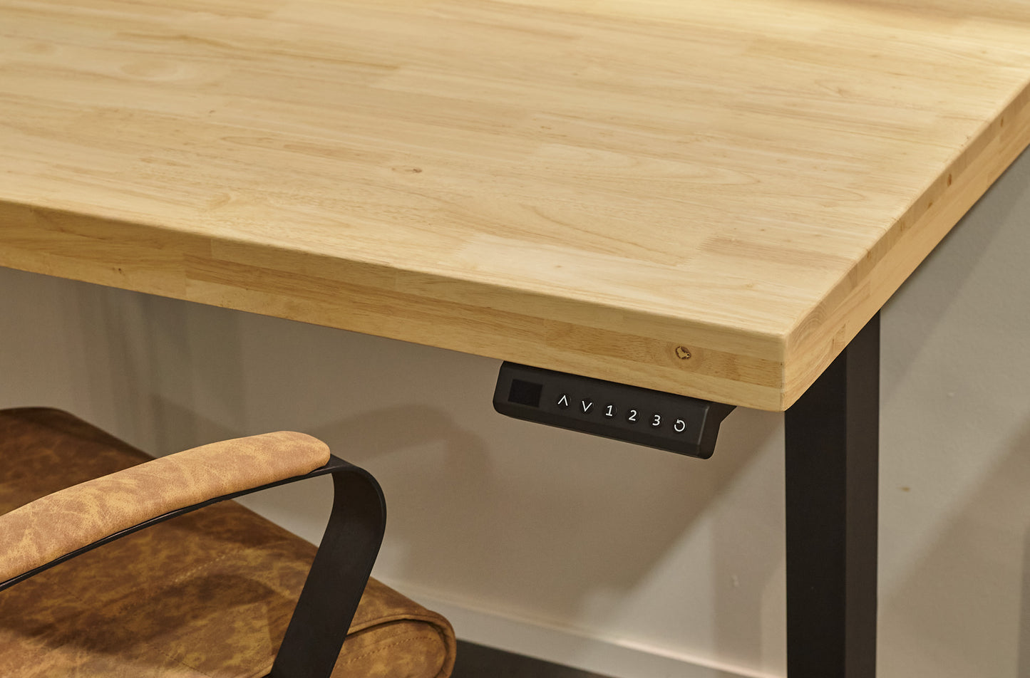 MESA ESCRITORIO / DESPACHO MOTORIZADA ELEVABLE GUTENBERG 140 x 70 CM NORDISH / NEGRO