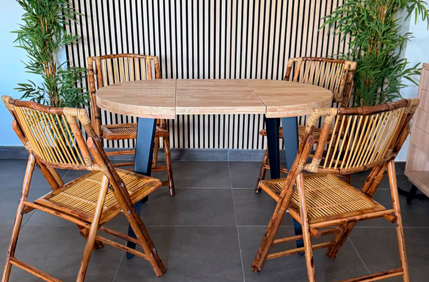 MESA COMEDOR REDONDA EXTENSIBLE BERG 80 - 120 - 160 CM ROBLE NORDISH / NEGRO.