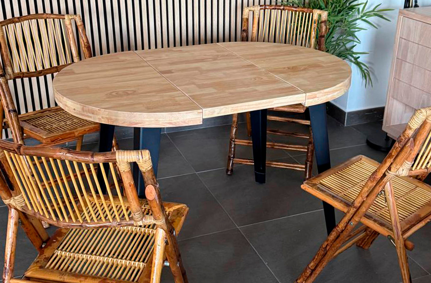 MESA COMEDOR REDONDA EXTENSIBLE BERG 80 - 120 - 160 CM ROBLE NORDISH / NEGRO.