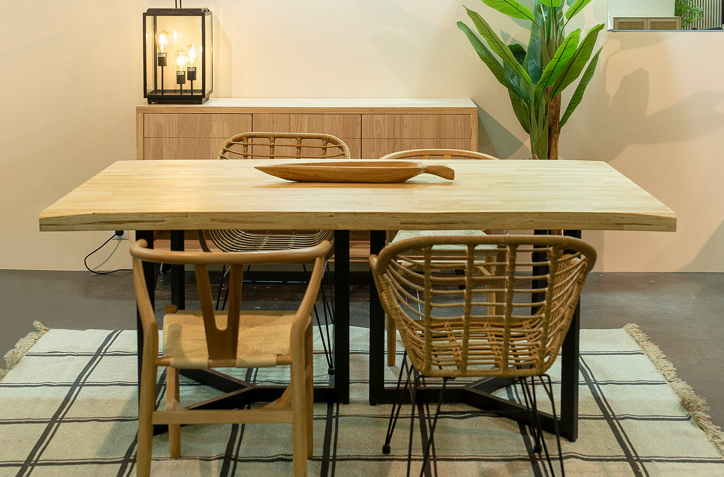 MESA COMEDOR FIJA LOS ÁNGELES 180 x 100 CM NORDISH / NEGRO TAPA CON FORMAS